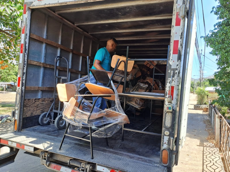 El Llano School in Santa Cruz